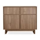 Quax commode Kyo Walnut vooraanzicht met strakke lijnen