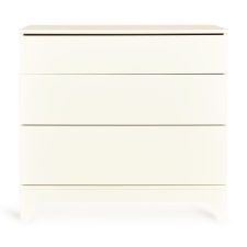 Witte commode met drie lades in zijaanzicht