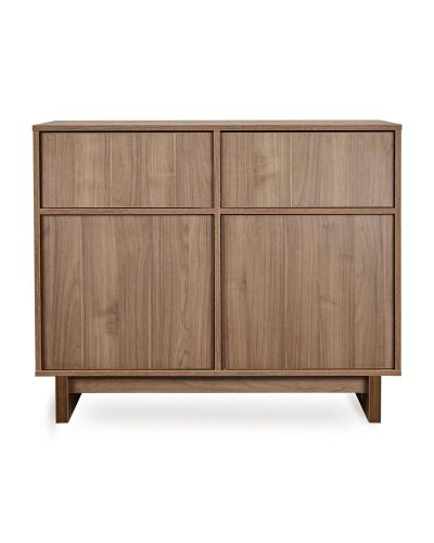 Quax commode Kyo Walnut vooraanzicht met strakke lijnen