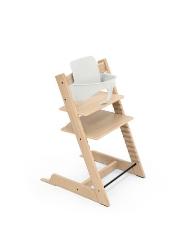 Stokke Tripp Trapp kinderstoel in Oak Natural met gemonteerde BabySet in White
