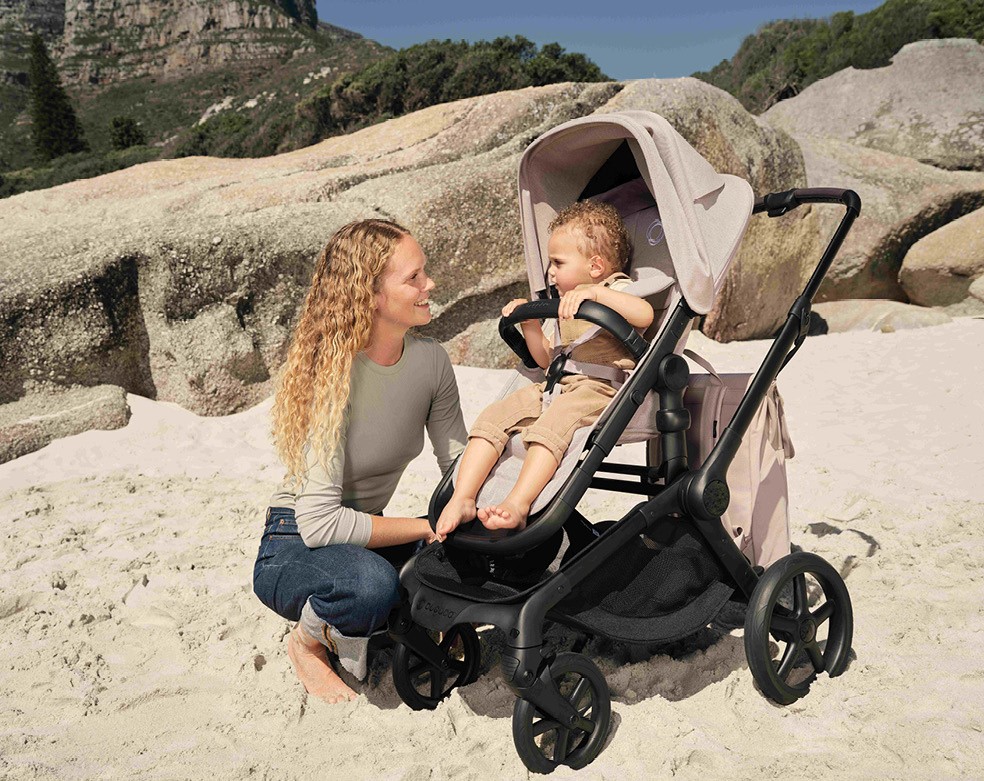 Bugaboo Fox Renew op het strand en op vakantie